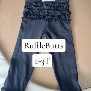 Ruffle Butts Black Ruffle-Back Leggings for Toddlers